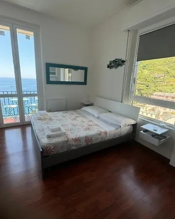 Affittacamere Sollevante 2*